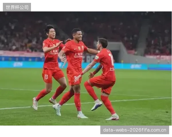 蒋光太不仅防守稳固，其精准长传也是海港队快速反击的发起点。
